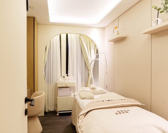 HADA HANA Treatment Room